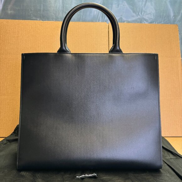 Dolce & Gabbana Beatrice DG Embossed Logo Calfskin Tote – Black - Picture 8 of 11